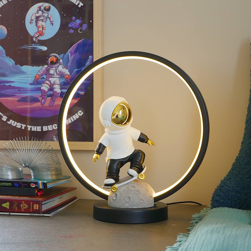 Astro Series Ultra Cool Astronaut figurine LED Ring Lights - Image 4