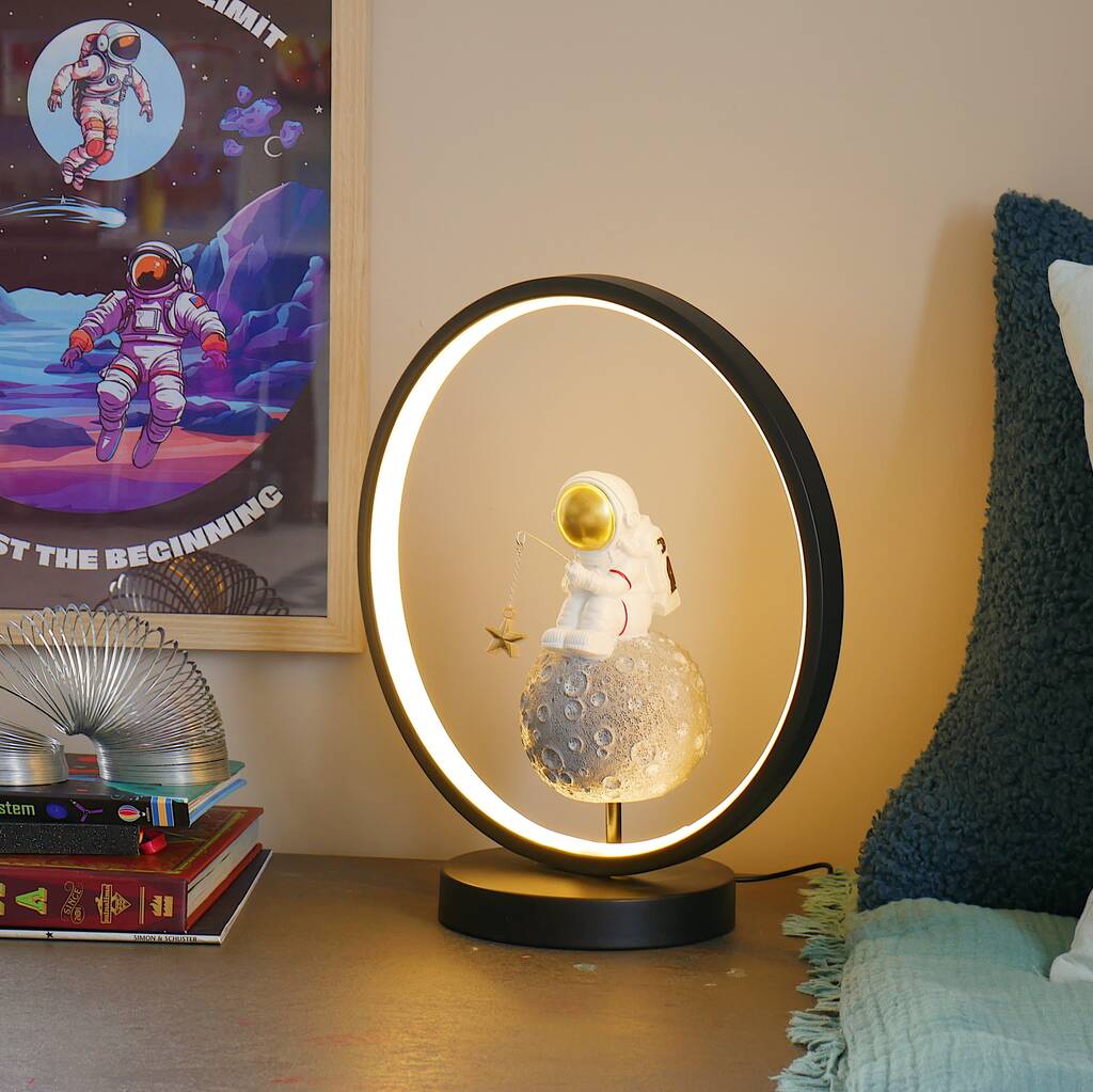 Astro Series Ultra Cool Astronaut figurine LED Ring Lights - Image 7
