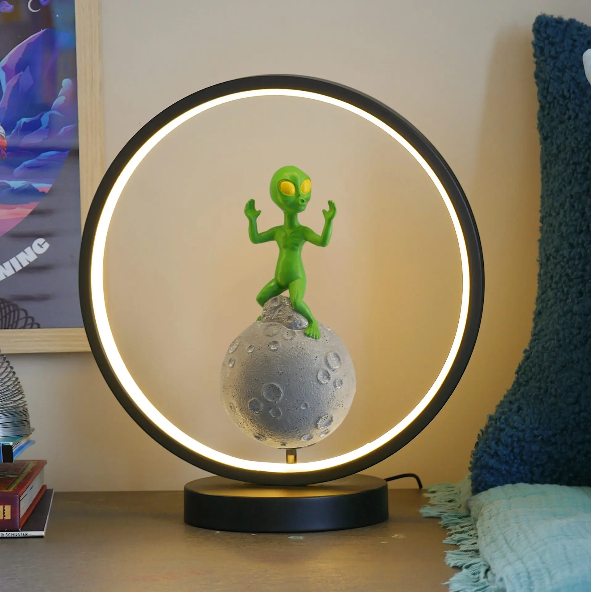 Astro Series Ultra Cool Astronaut figurine LED Ring Lights - Image 8