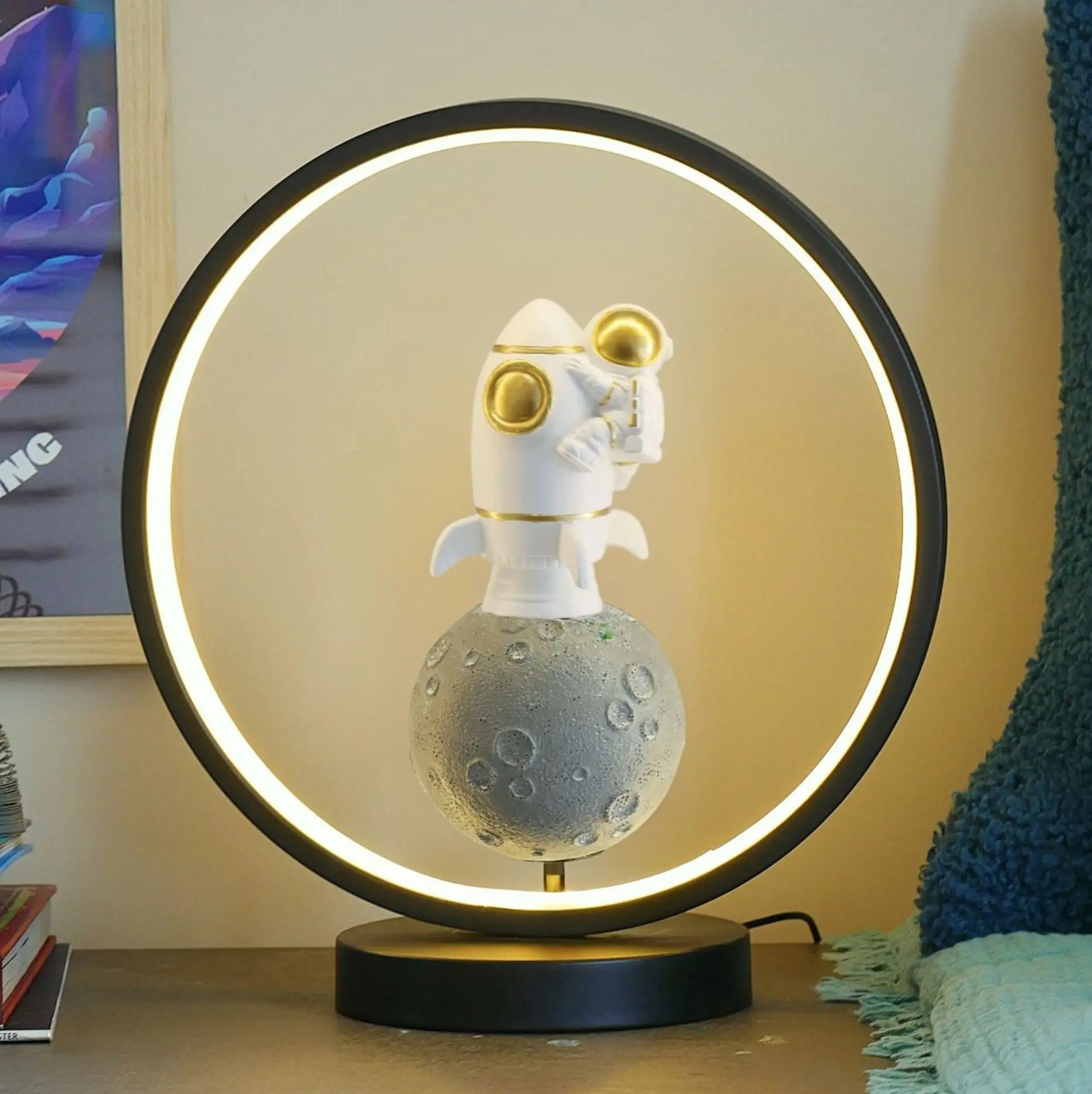 Astro Series Ultra Cool Astronaut figurine LED Ring Lights - Image 9