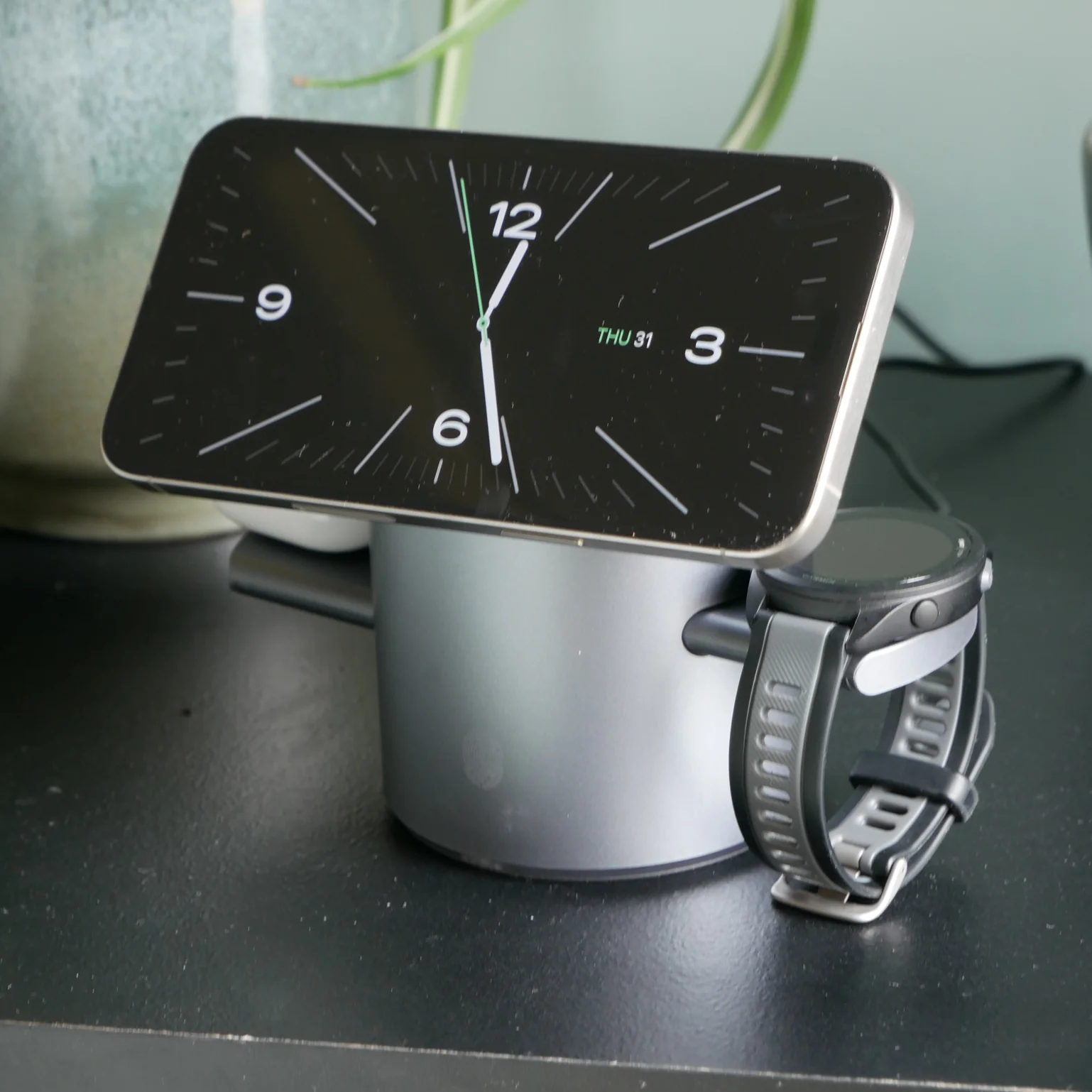 Steepletone Twist Multi-Funtion Wireless Charger - Image 3
