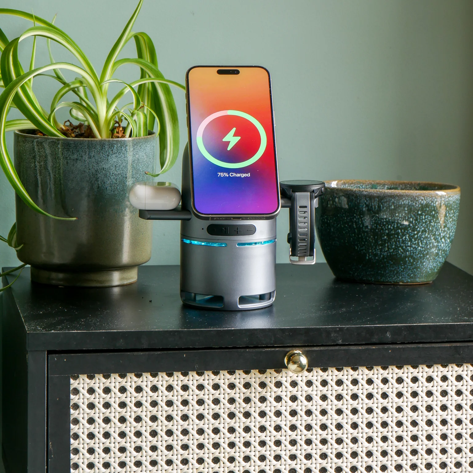 Steepletone Twist & Sound Multi-Funtion Wireless Charger